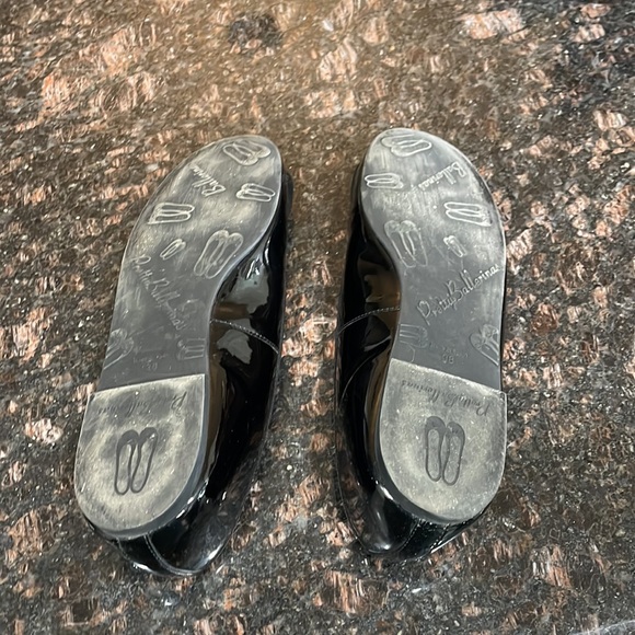 Flats worn a couple of times - Picture 6 of 6